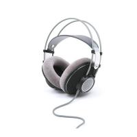 AKG-K601